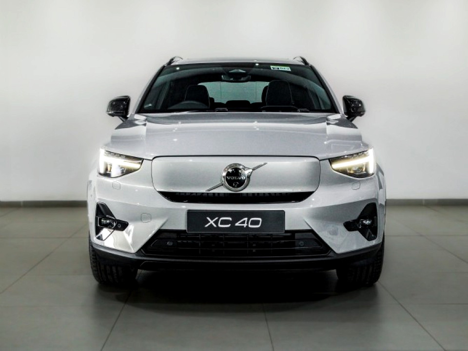 VOLVO XC40 P8 RECHARGE, image 2