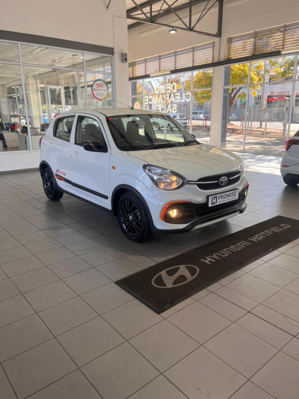 TOYOTA VITZ 1.0 XR X-CITE, image 1