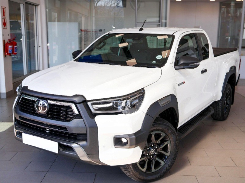 TOYOTA HILUX 2.8 GD-6 RB LEGEND P/U E/CAB, image 1