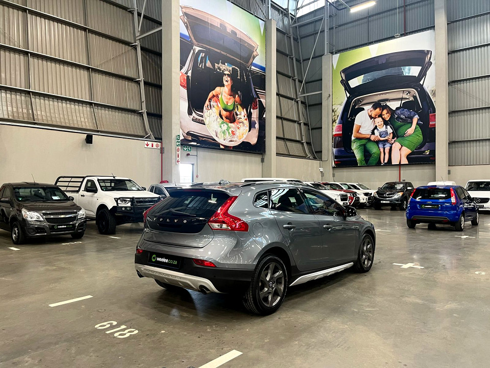 VOLVO V40 CC T4 INSCRIPTION GEARTRONIC, image 2