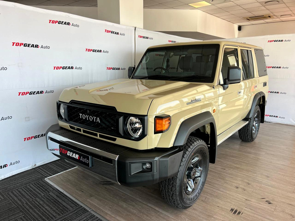 TOYOTA LANDCRUISER 76 2.8 GD-6 S/W A/T, image 1