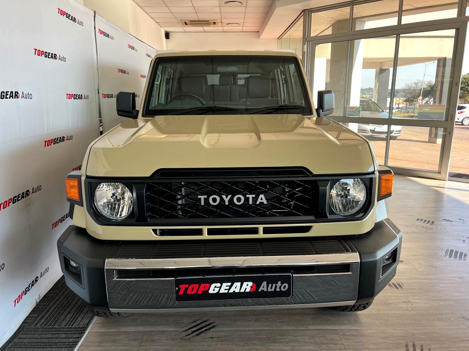 TOYOTA LANDCRUISER 76 2.8 GD-6 S/W A/T, image 2