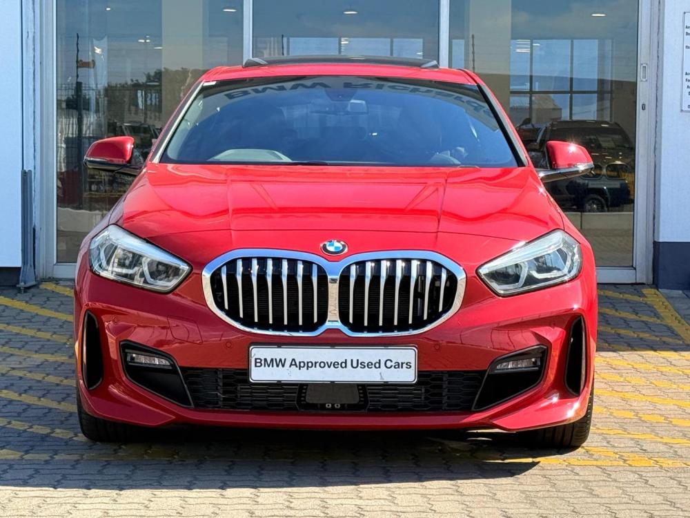BMW 118i M Sport, image 2