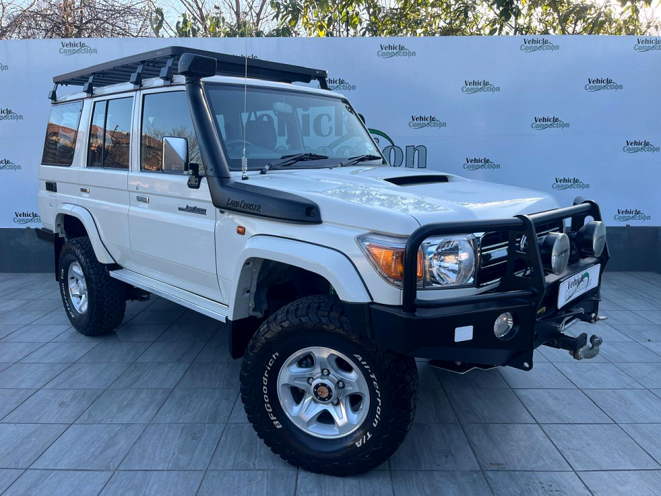 TOYOTA LANDCRUISER 76 4.5D V8 S/W, image 1
