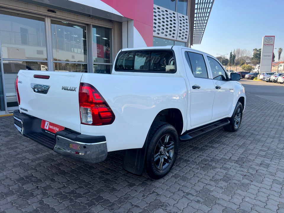 Toyota Hilux Double Cab  2.4GD6 RB Raider AT, image 2