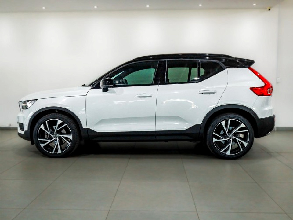 Volvo XC40 T5 AWD R-Design, image 2