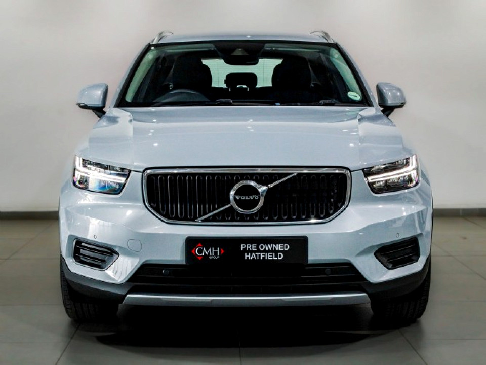 Volvo XC40 T3 Momentum auto, image 2