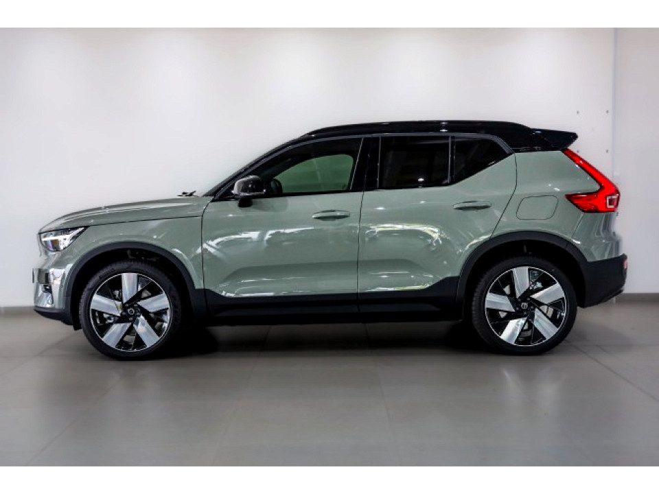 VOLVO XC40 P6 RECHARGE, image 2