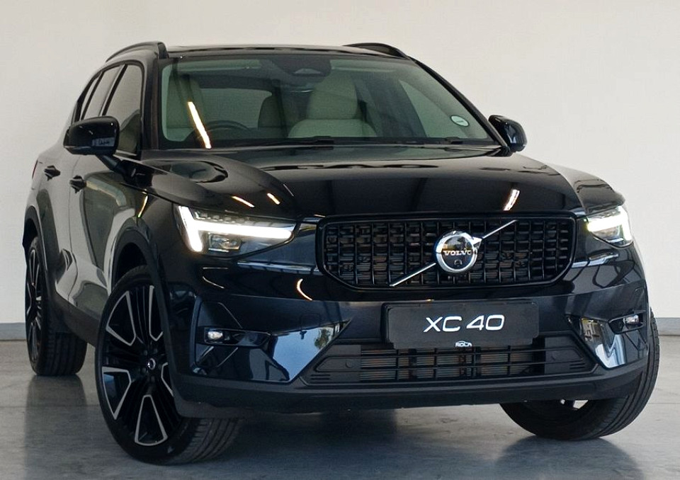 VOLVO XC40 B4 GEARTRON ULTIMATE DARK (MILD HYBRID), image 1