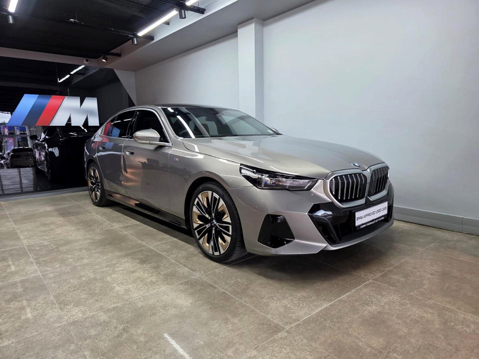 BMW 520d M SPORT, image 1