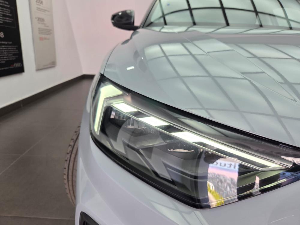 AUDI A1 SPORTBACK 30 TFSI BLACK EDITION S-TRONIC, image 2