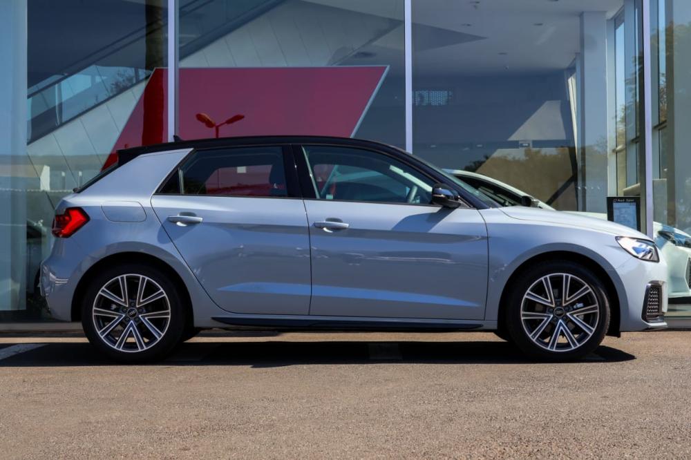 AUDI A1 SPORTBACK 1.0 TFSI ADVANCED S TRONIC (30 TFSI), image 2