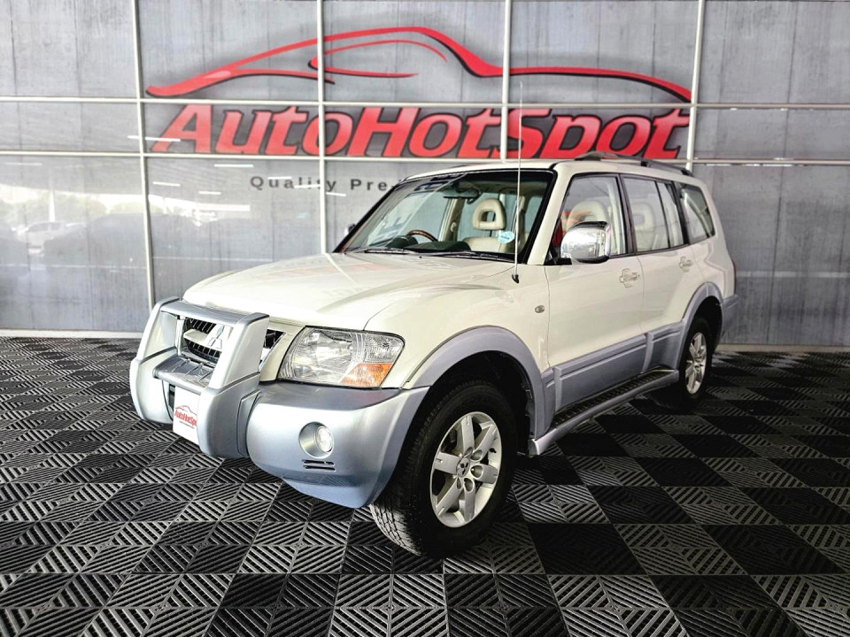 MITSUBISHI PAJERO 3200 DI-D GLS A/T, image 1