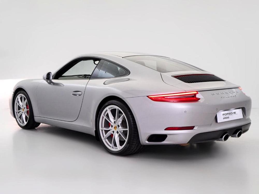 Porsche 911 Carrera S coupe auto, image 2