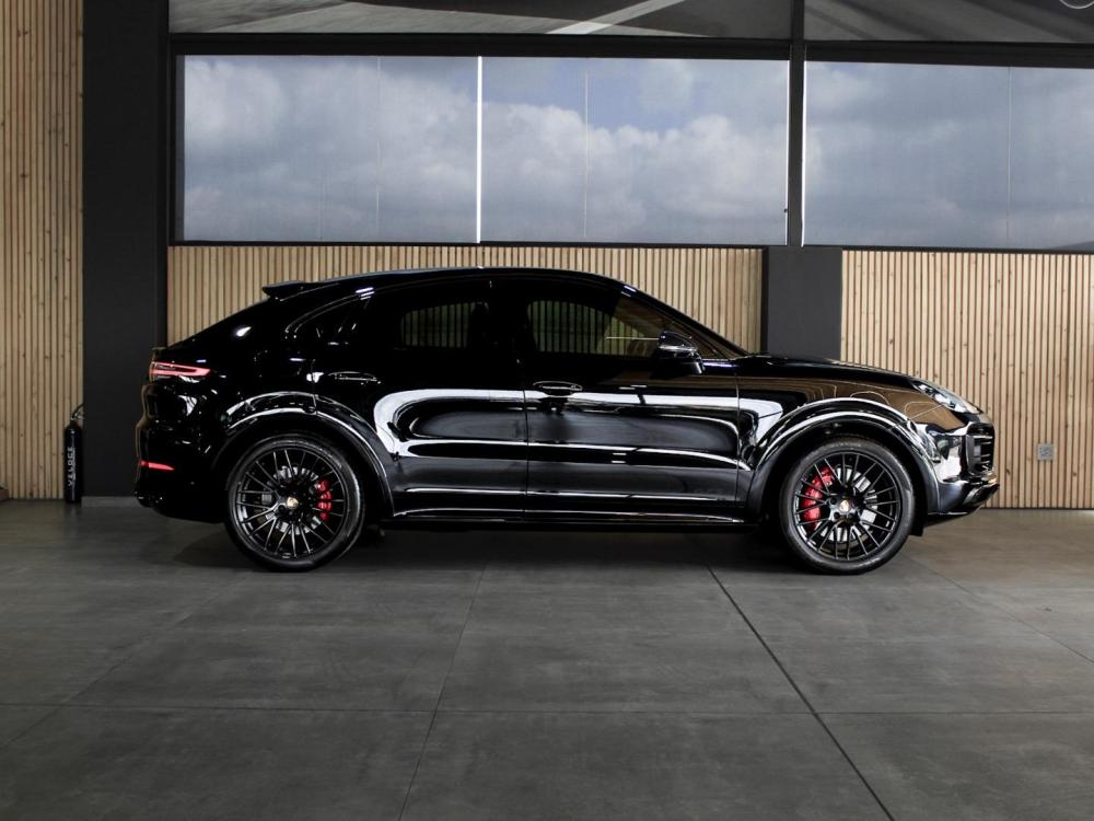 Porsche Cayenne GTS Coupe, image 2