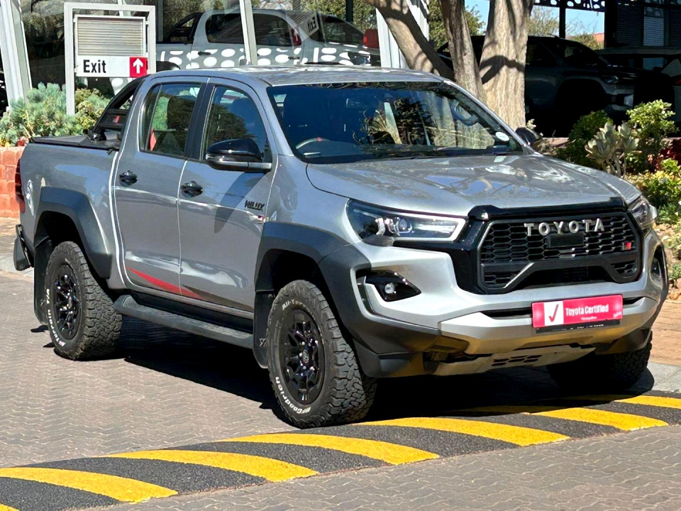 TOYOTA HILUX 2.8 GD-6 GR-S 4X4 A/T P/U D/C, image 2