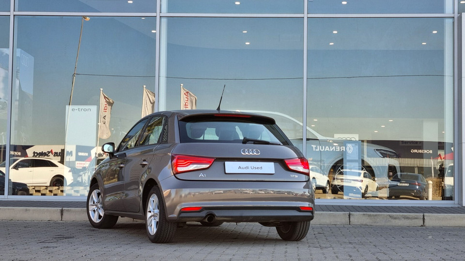 Audi A1 Sportback 1.0 TFSI S, image 2