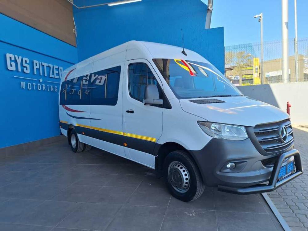 Mercedes-Benz Sprinter 519CDI panel van, image 1