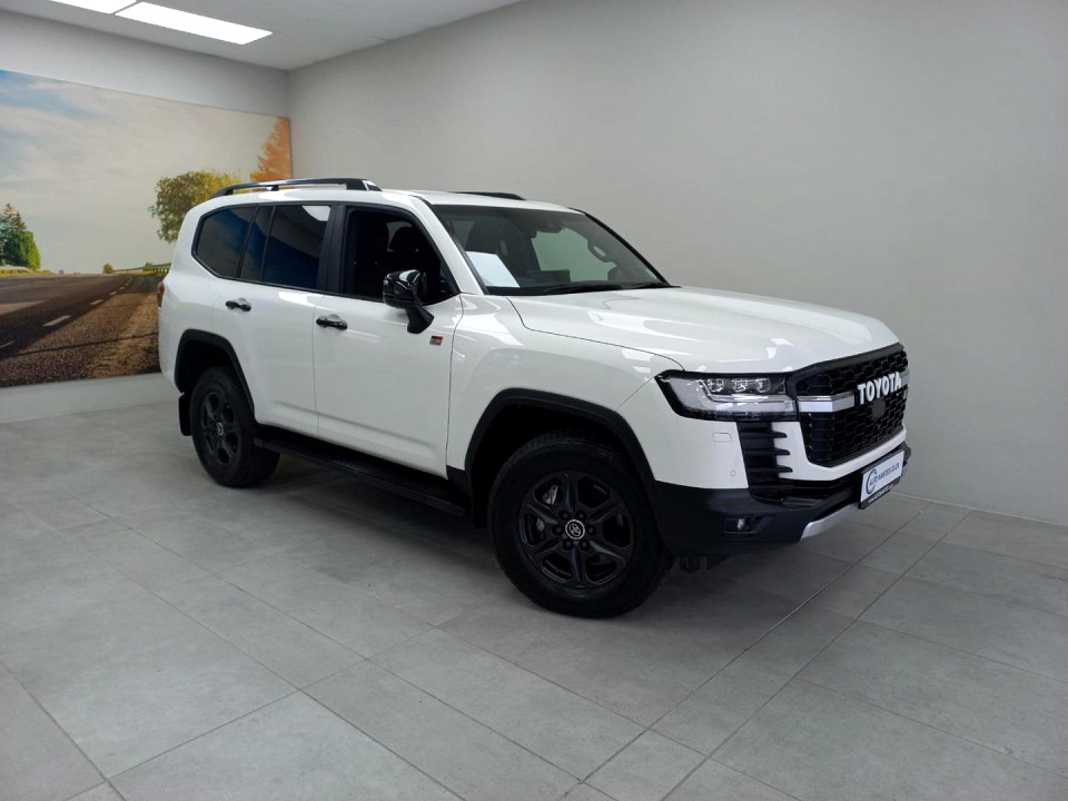 TOYOTA LANDCRUISER 300 V6 3.3D GR-S, image 1