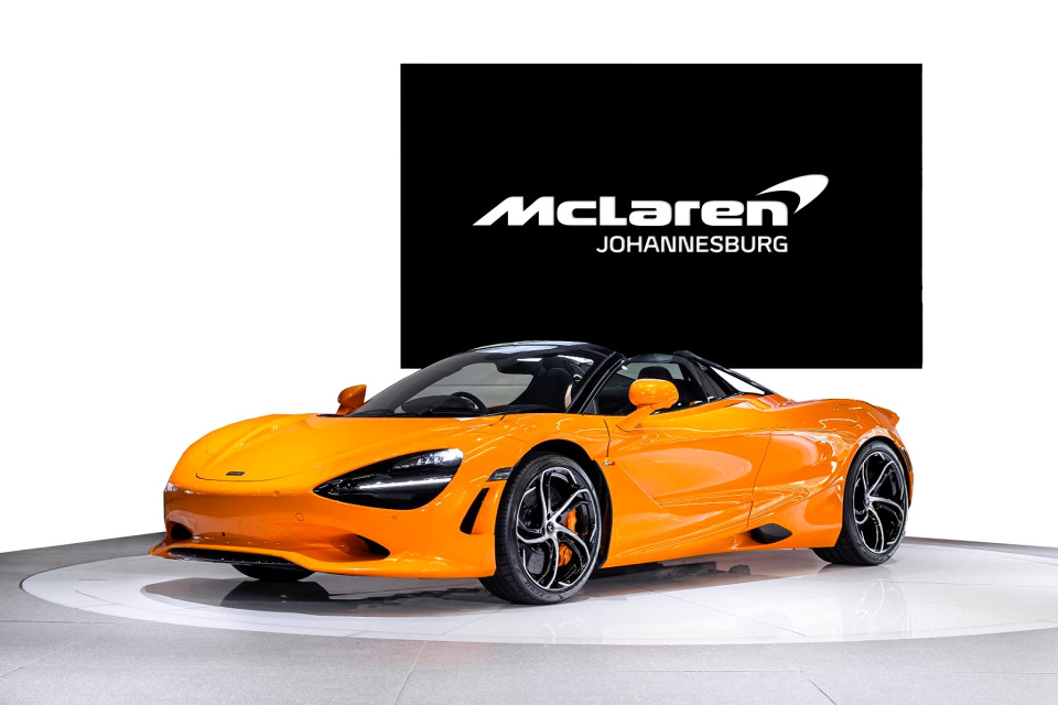 MCLAREN 750S SPIDER