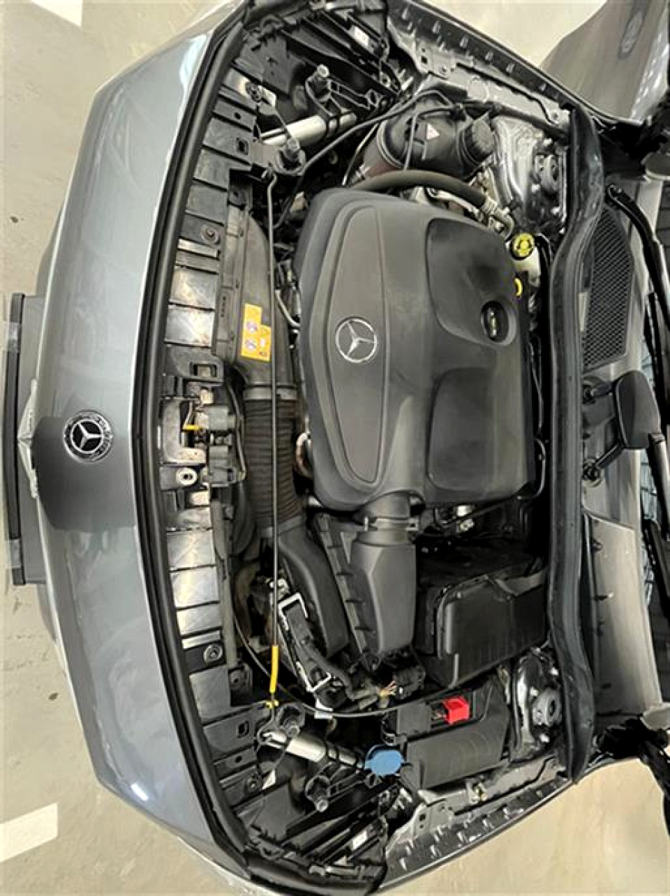 MERCEDES-BENZ GLA 250 4MATIC, image 2