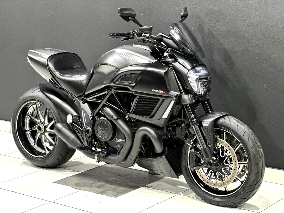 DUCATI 1200 Carbon Facelift, image 1