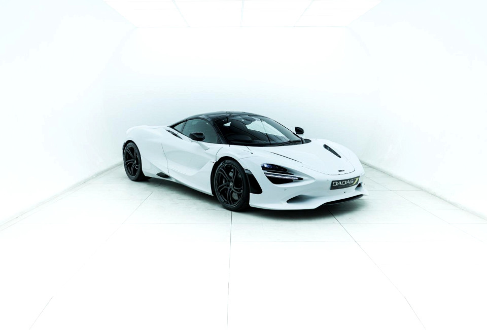MCLAREN 750S COUPE