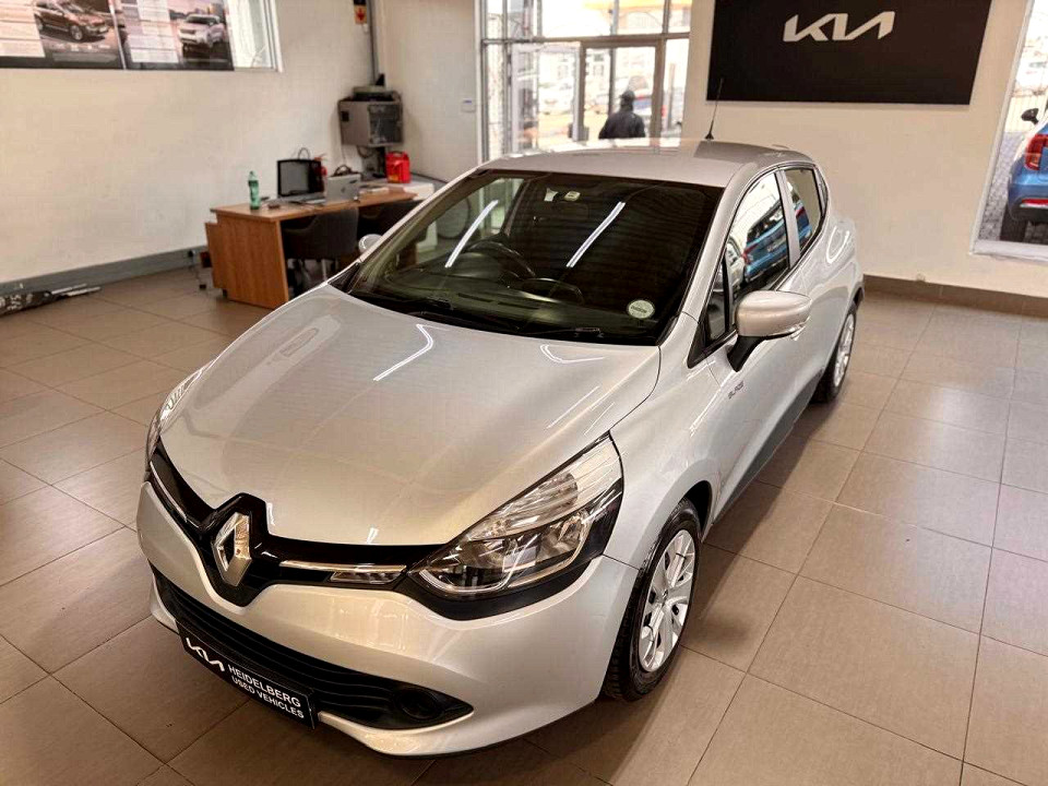 RENAULT CLIO IV 900T BLAZE LTD EDITION 5DR (66KW), image 1