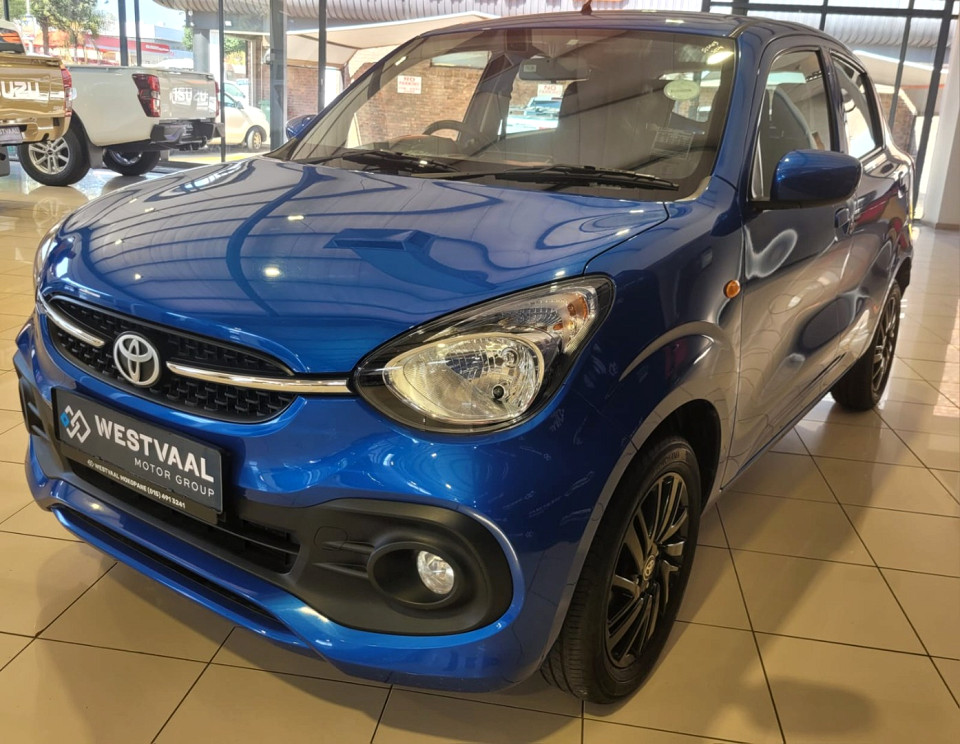 TOYOTA VITZ 1.0 XR, image 2