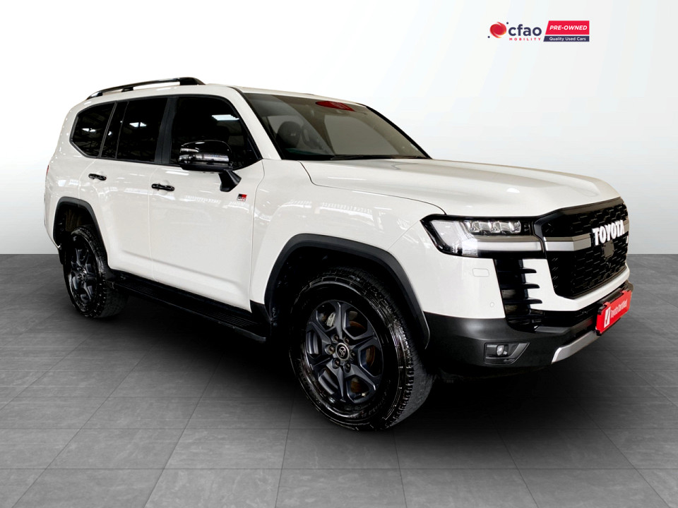 TOYOTA LANDCRUISER 300 V6 3.3D GR-S, image 1