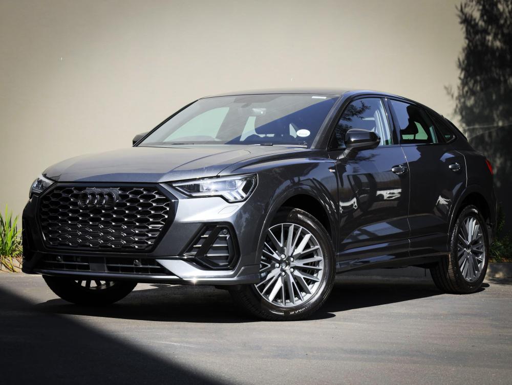 Audi Q3 Sportback Black Edition 35 TDI S tronic, image 1