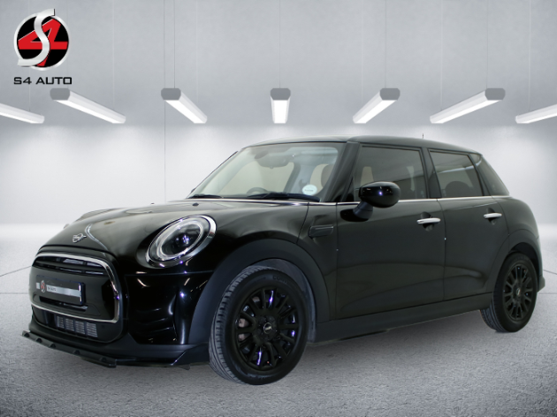 MINI COOPER 5DR A/T (XU72), image 1