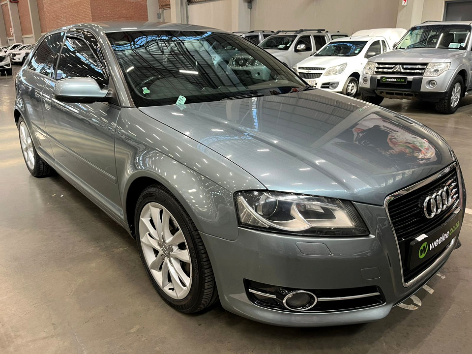 AUDI A4 2.0 TDI AMBITION MULTI (B8), image 1