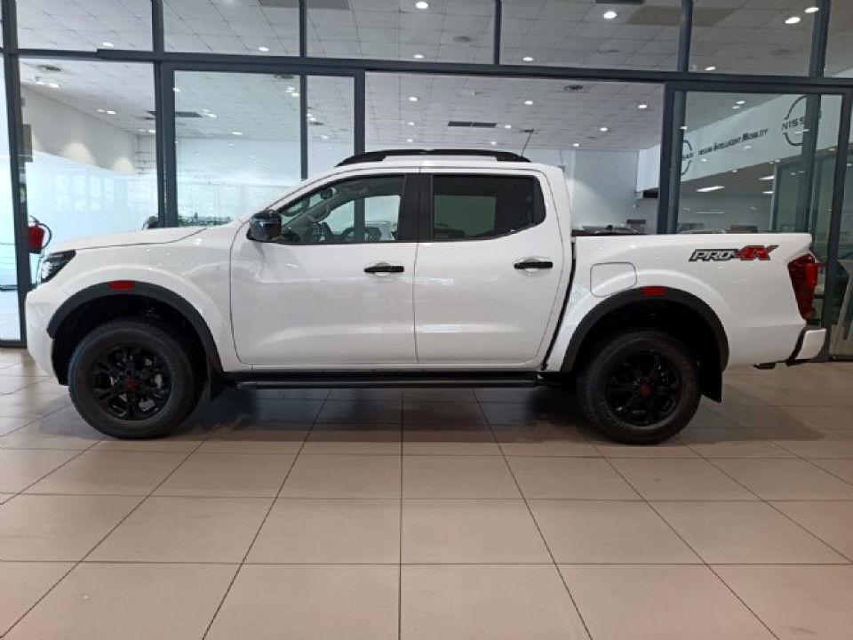 NISSAN NAVARA 2.5DDTi PRO-4X 4X4 A/T D/C P/U, image 2