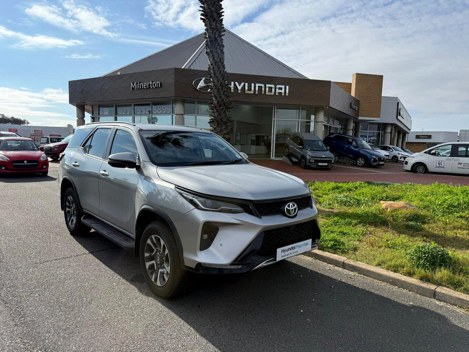 TOYOTA FORTUNER 2.4GD-6 4X4 A/T, image 1