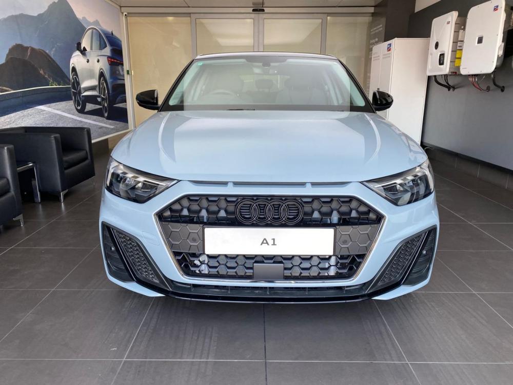 AUDI A1 SPORTBACK 30 TFSI BLACK EDITION S-TRONIC, image 2