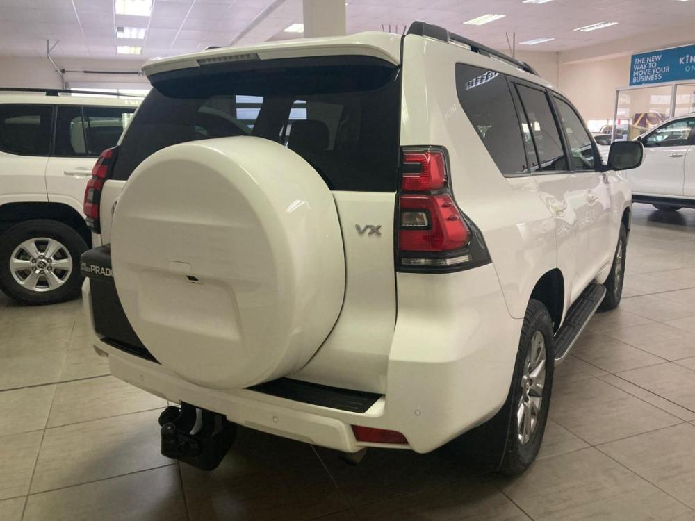 Toyota Land Cruiser Prado 3.0DT VX, image 2