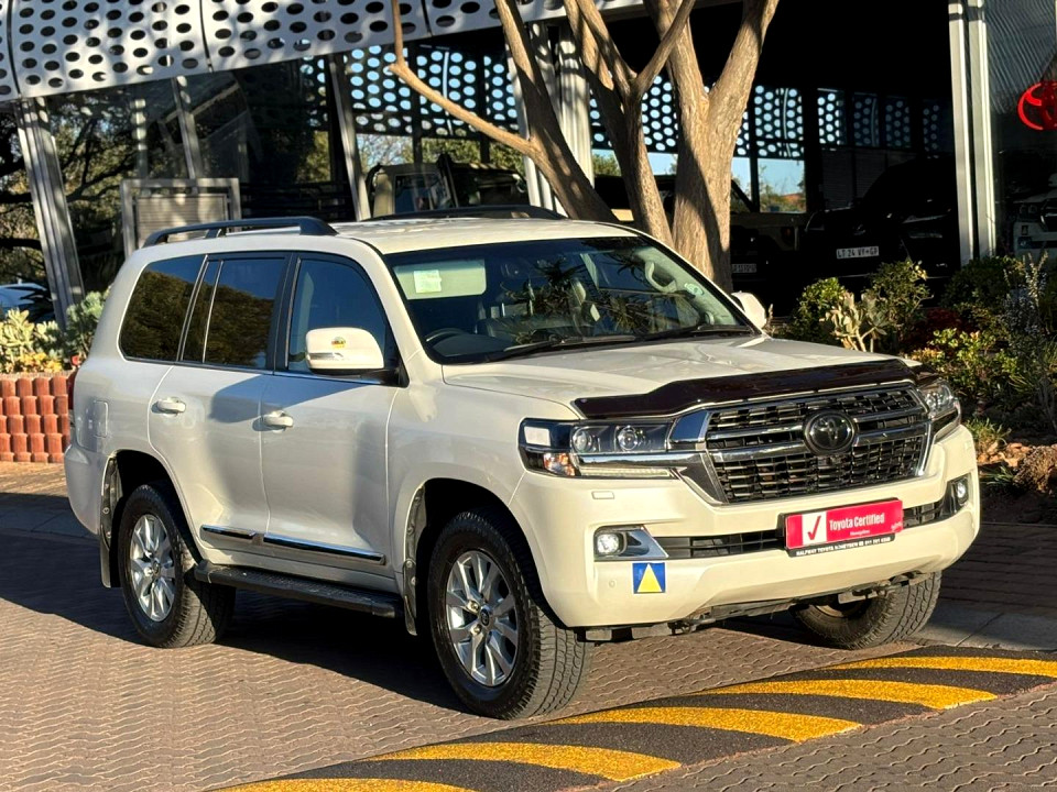 Toyota Land Cruiser 200 4.5D-4D V8 VX-R, image 2
