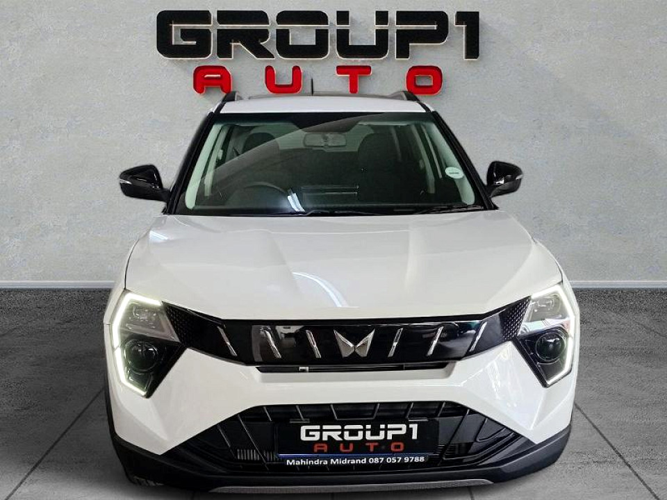 MAHINDRA XUV3XO 1.2T AX5, image 2