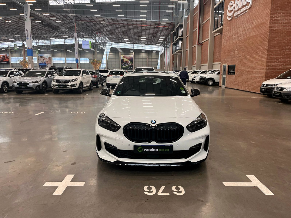 BMW 118I MZANSI EDITION A/T (F40), image 2