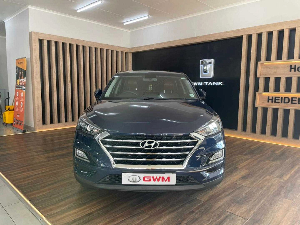 HYUNDAI TUCSON 2.0 PREMIUM A/T, image 2