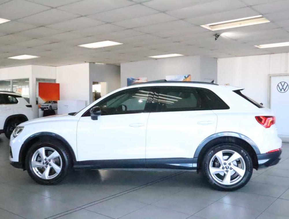 AUDI Q3 40 TFSI quattro S tronic Advanced, image 2