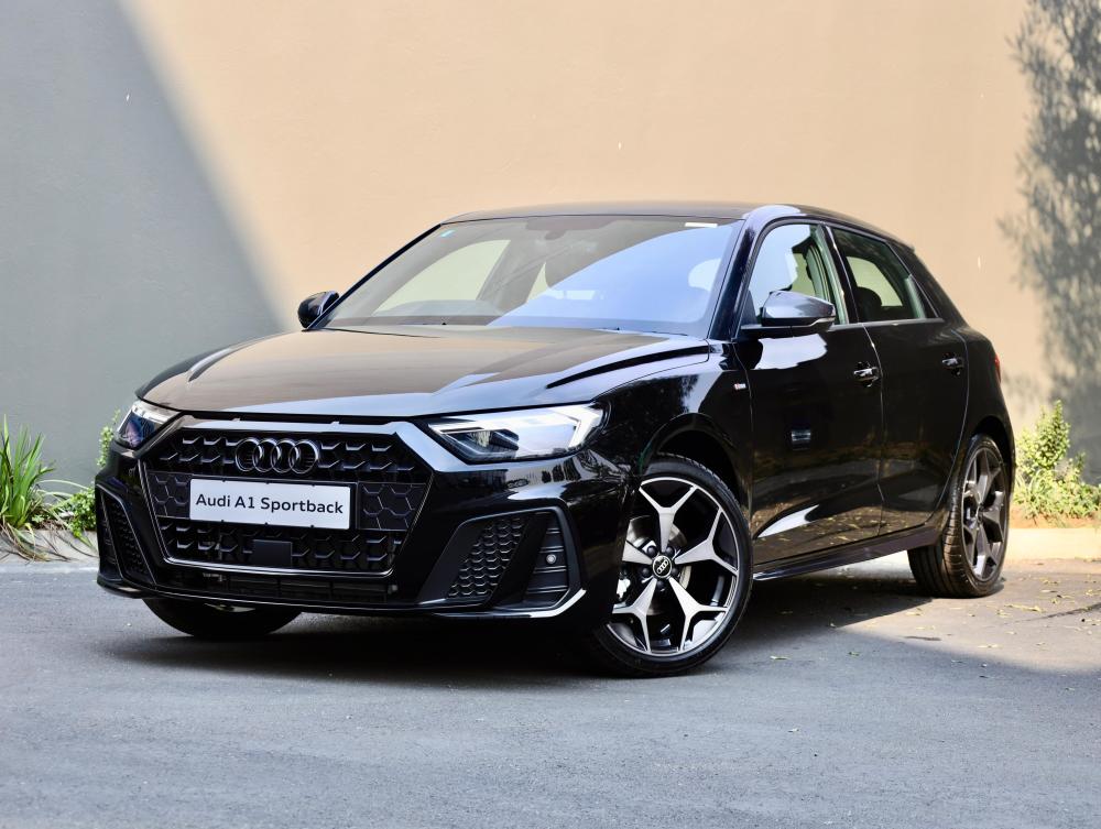 AUDI A1 SPORTBACK 30 TFSI BLACK EDITION S-TRONIC, image 1