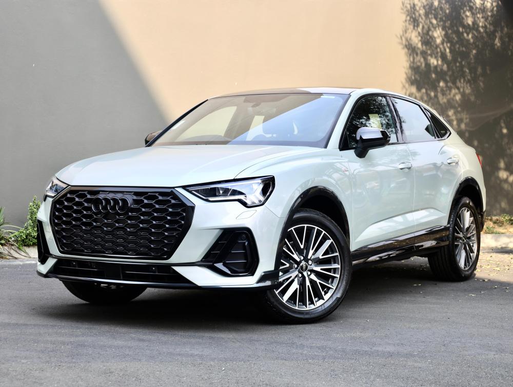AUDI Q2 35 TFSI BLACK EDITION TIP, image 1