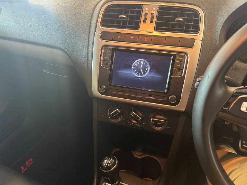 VOLKSWAGEN POLO VIVO 1.0 TSI GT (5DR), image 2