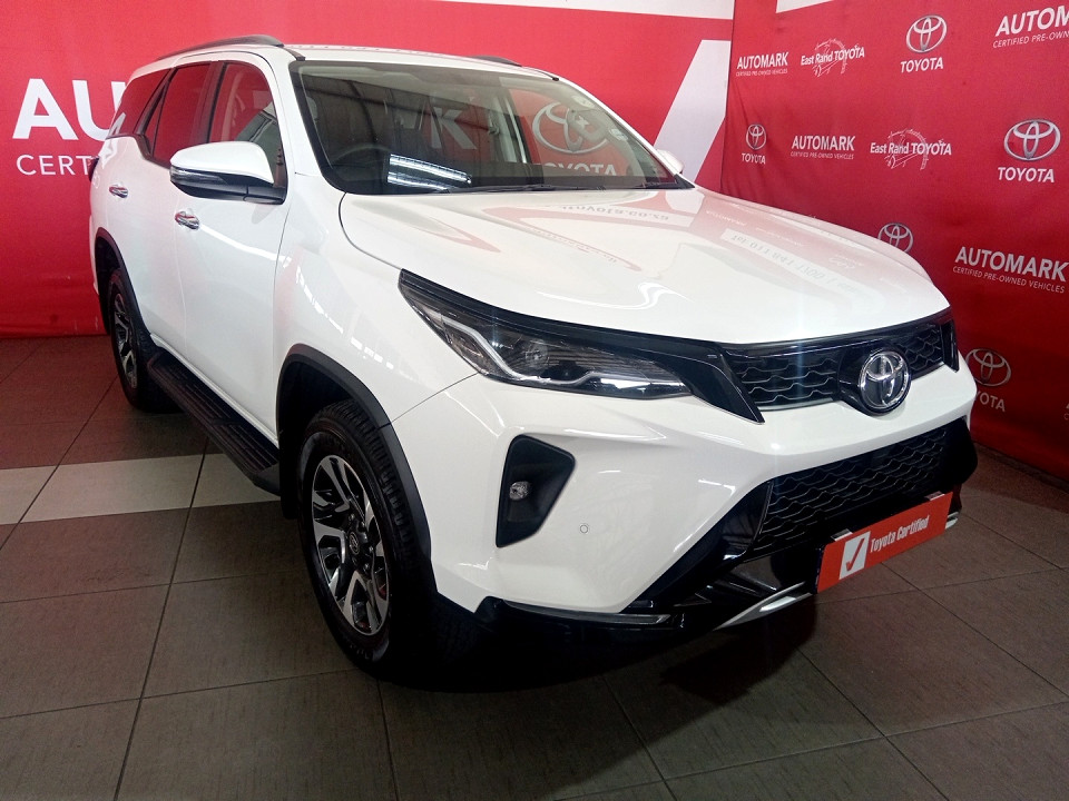 TOYOTA  FORTUNER 2.4GD-6 R/B A/T, image 1