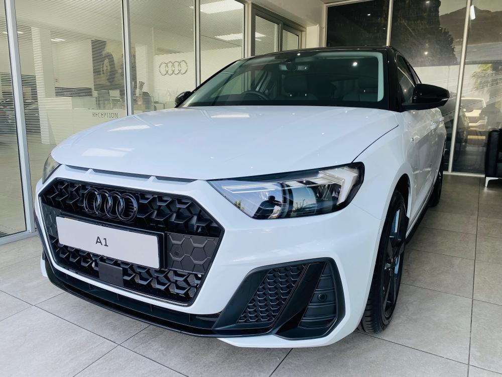 AUDI A1 SPORTBACK 30 TFSI BLACK EDITION S-TRONIC, image 2