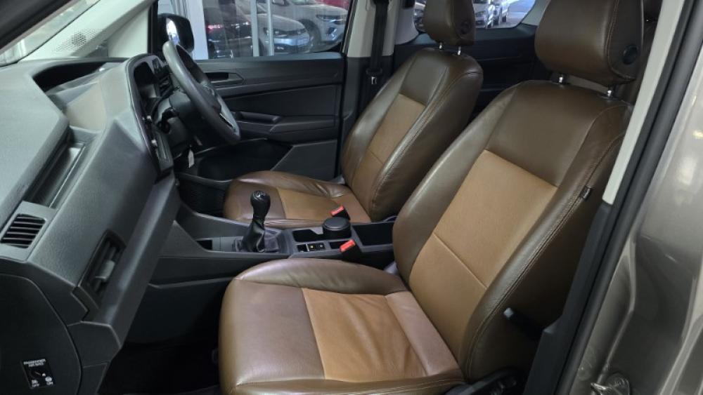 Volkswagen Caddy Kombi 1.6i 7 Seater, image 2