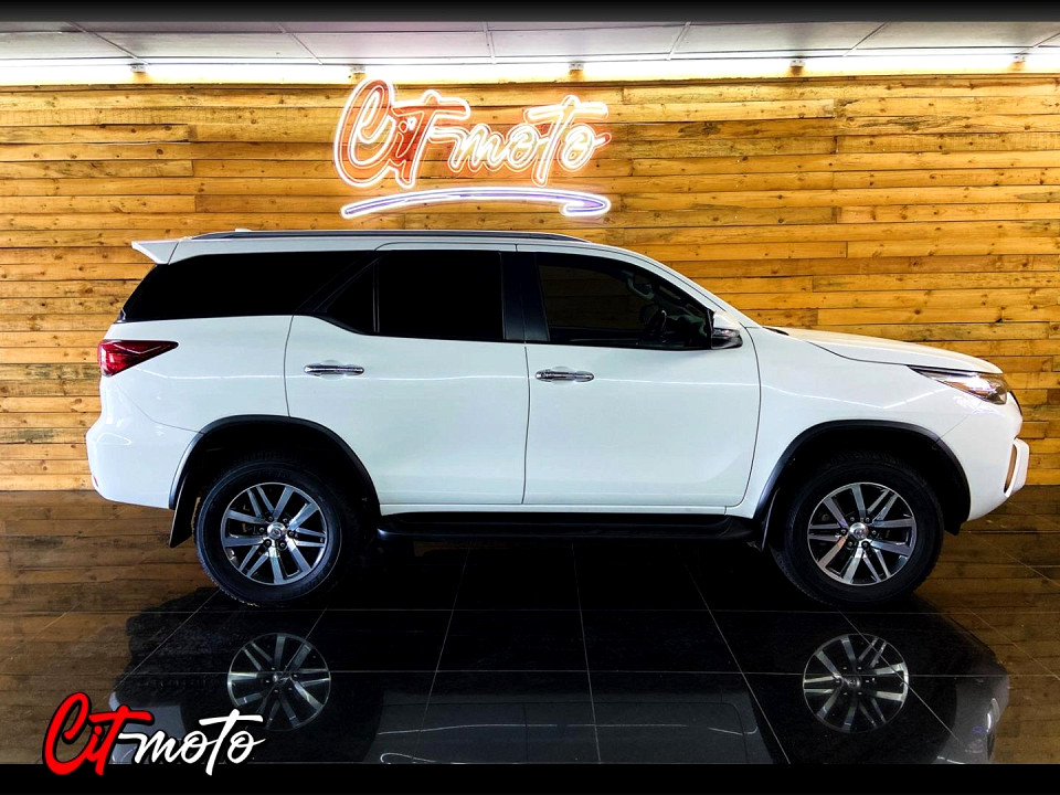 TOYOTA FORTUNER 2.8GD-6 R/B A/T, image 2