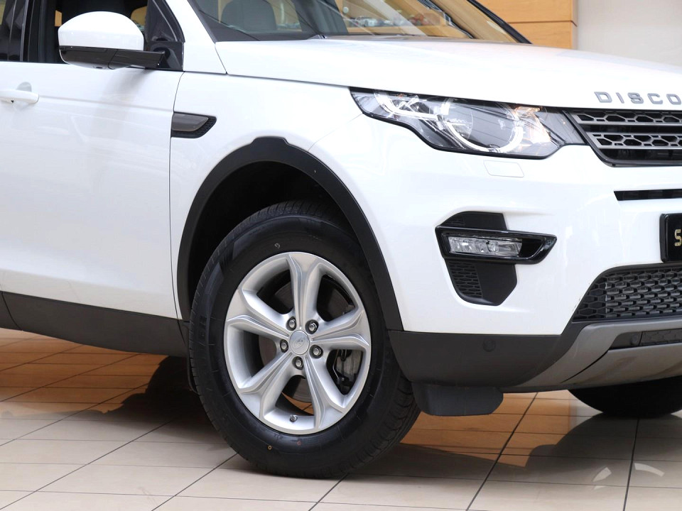 LAND ROVER DISCOVERY SPORT 2.2 SD4 SE, image 2